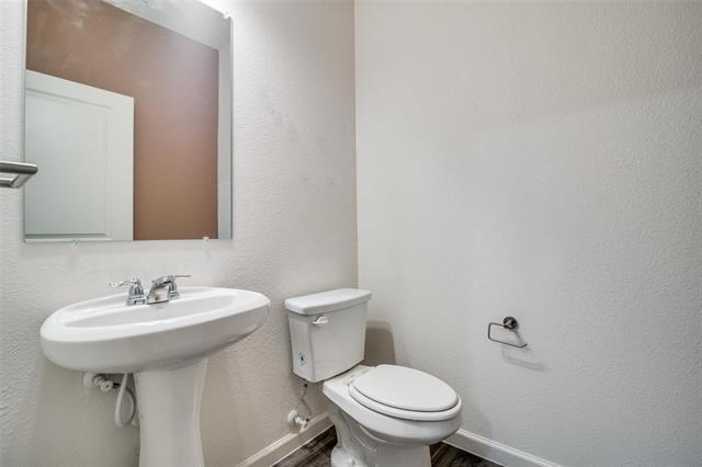 Building Photo - 731 Yorkshire Dr