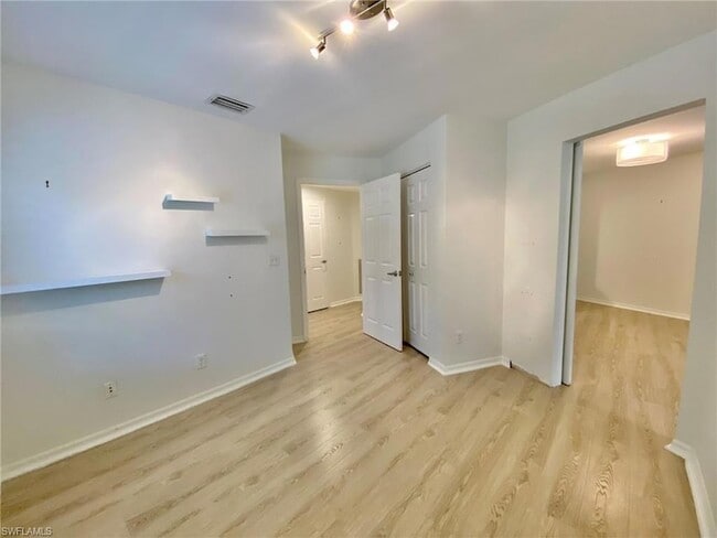 Building Photo - 1096 Woodshire Ln