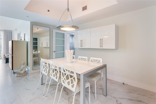 Building Photo - 55 SE 6th St