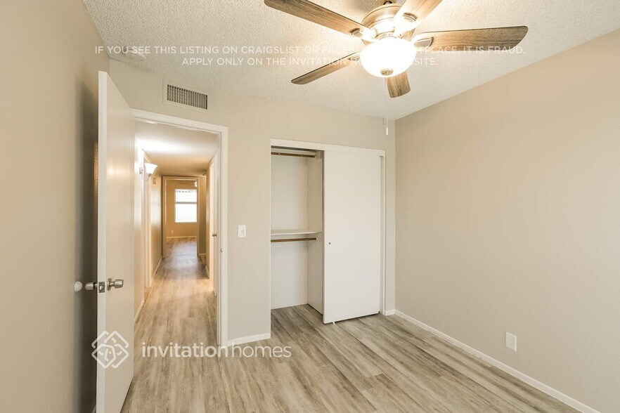 Building Photo - 16424 N 51st Dr