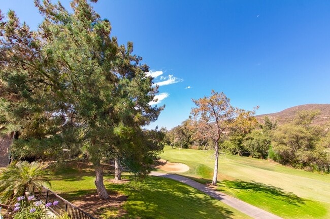 Building Photo - Elegant 4 Bed / 3 Bath House in Twin Oaks Valley Ranch/ San Marcos!