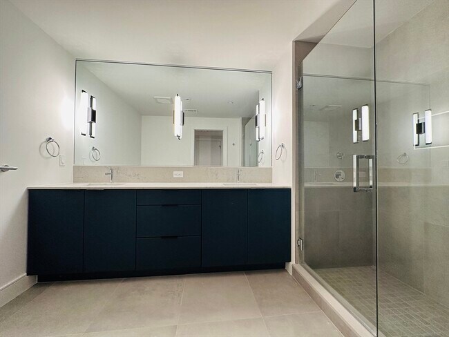 Building Photo - 1 Nevins Hl Wy