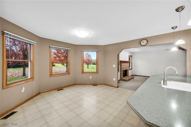 Building Photo - 2366 Stony Hill Rd