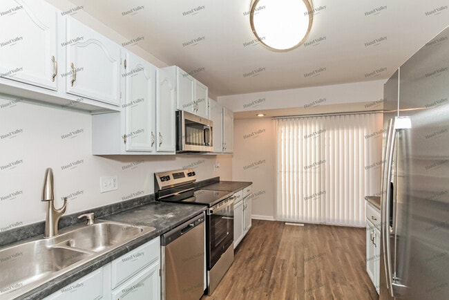 Building Photo - 7857 Tucson Ct