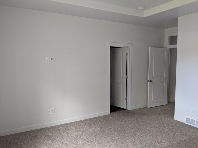 Building Photo - **Charming Rental Home in Highly Desirable...