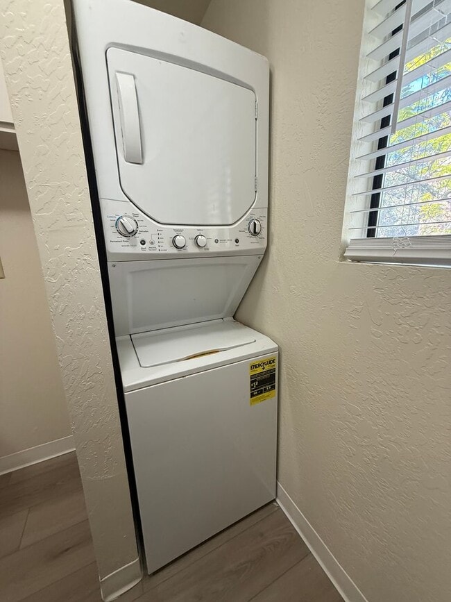 Building Photo - 1 Bedroom Condo for Rent South Reno (Donner Creek Village)