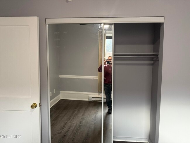 Building Photo - 5 Broadway