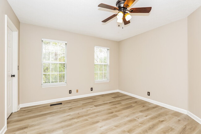 Building Photo - 5340 Village Way