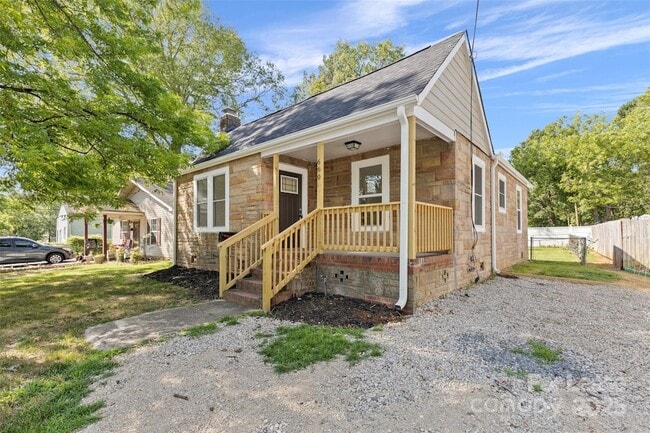 Building Photo - 660 Chestnut St