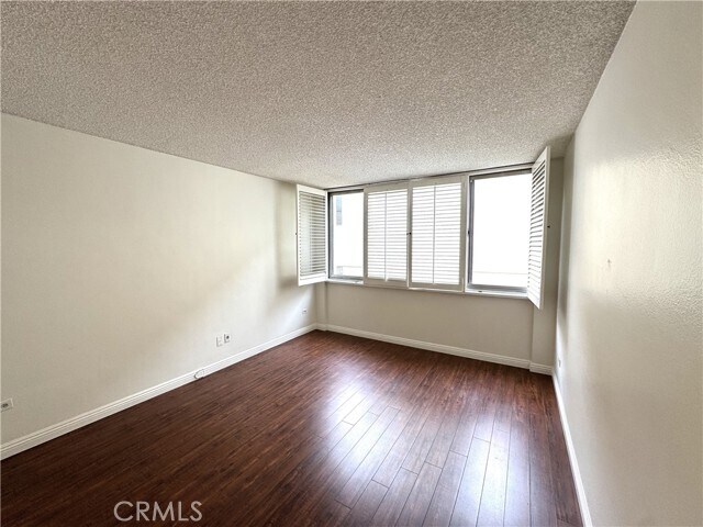 Building Photo - 421 La Fayette Park Pl