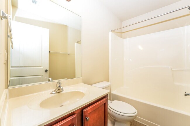 Building Photo - 2345 Morgan Farm Dr