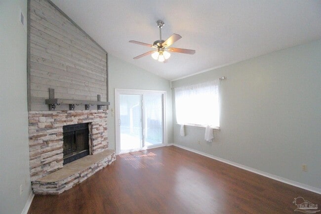 Building Photo - 8154 Treetop Ln