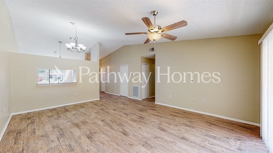 Building Photo - 3239 Curry Woods Cir