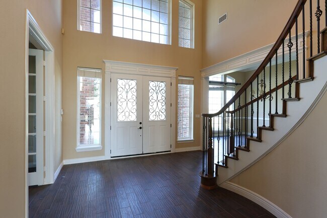 Building Photo - 5700 FM 424-