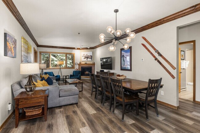 Building Photo - 2200 Apres Ski Way