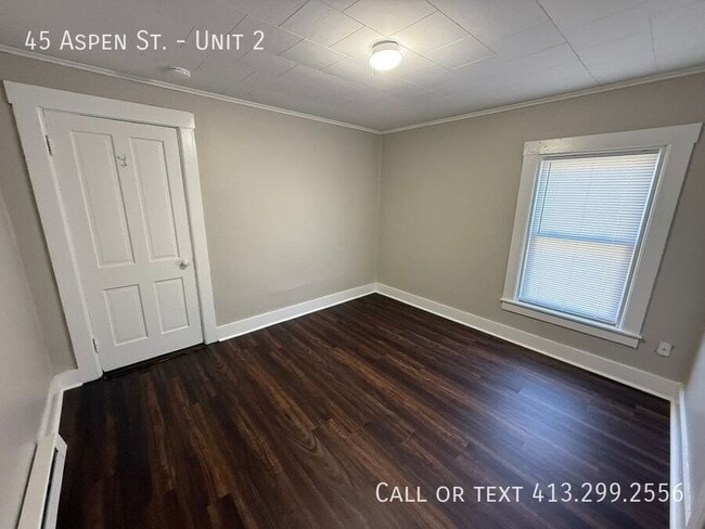 Building Photo - 45 Aspen St