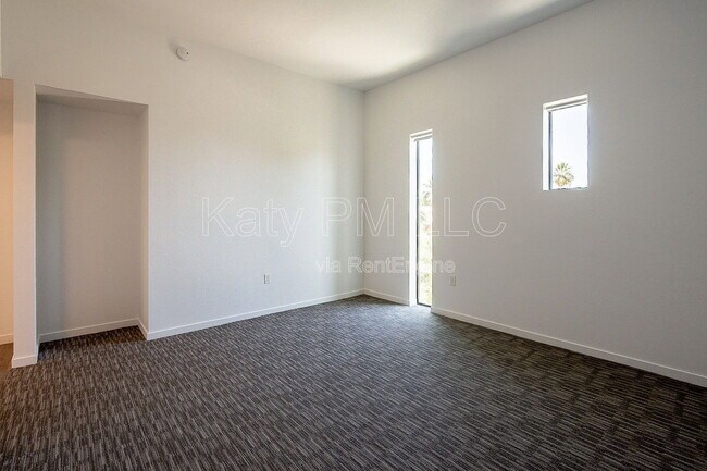 Building Photo - 1130 N 2nd St