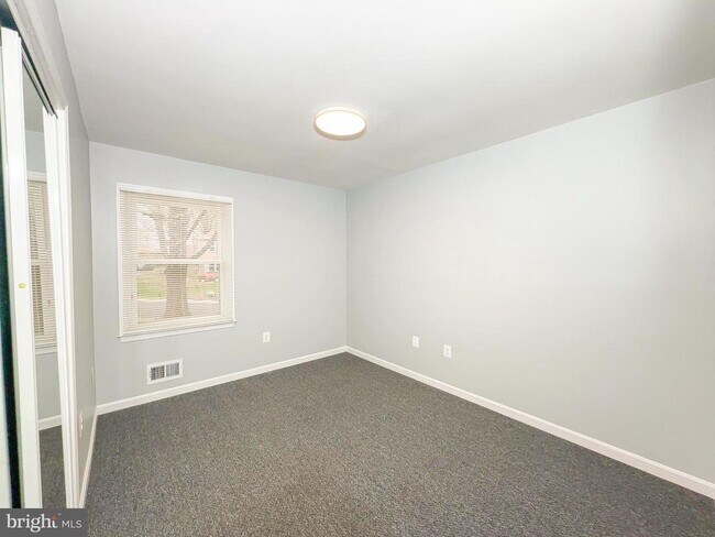 Building Photo - 9206 Lorelei Ct