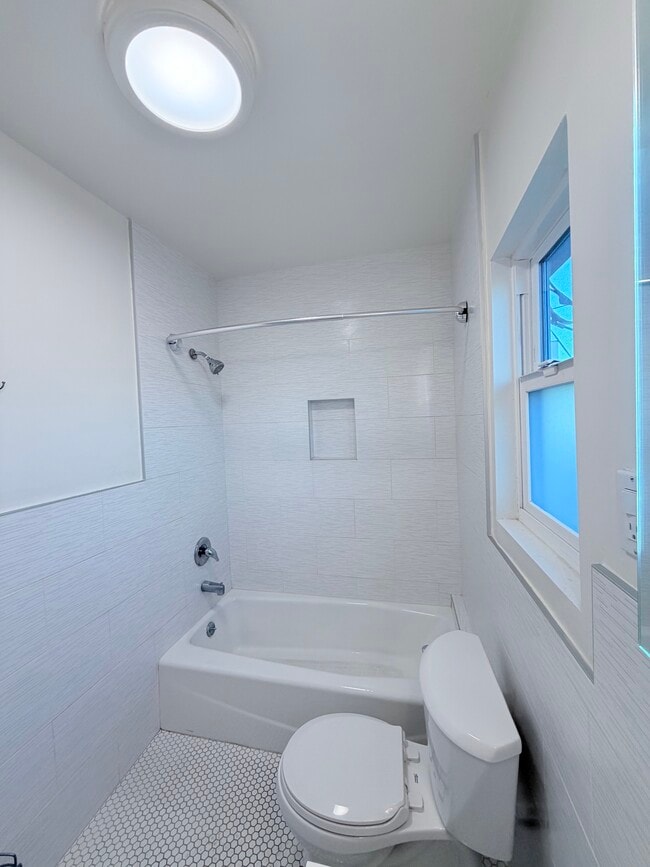 Building Photo - 5707 Virginia Ave