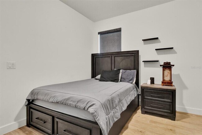 Building Photo - 437 Cinnamon Dr