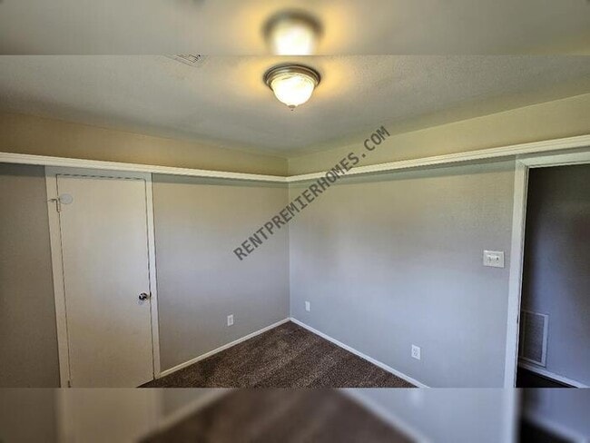 Building Photo - 5118 Mauritz Dr