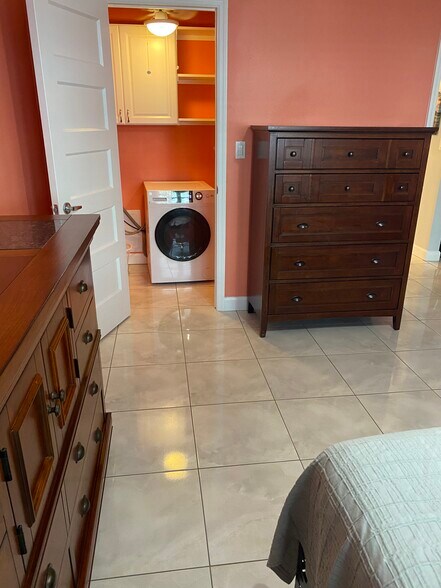 Building Photo - 5555 Gulf Blvd