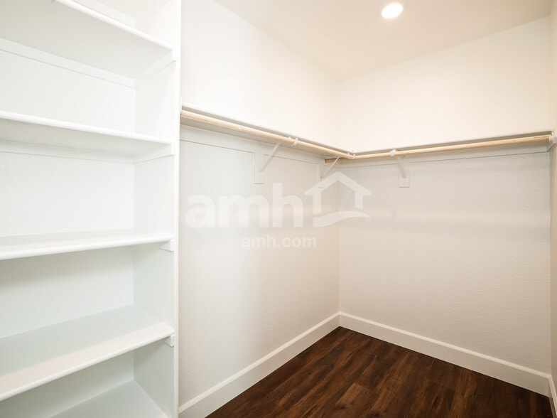 Building Photo - 6526 Enlightenment Dr