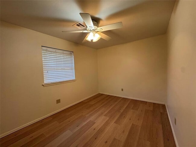 Building Photo - 4765 Spiva Dr