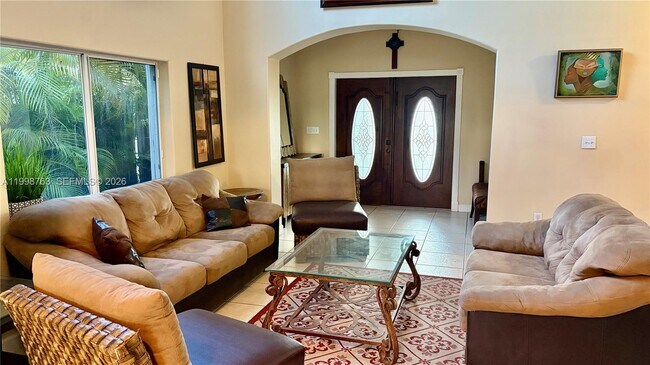 Building Photo - 13553 SW 124th Avenue Rd