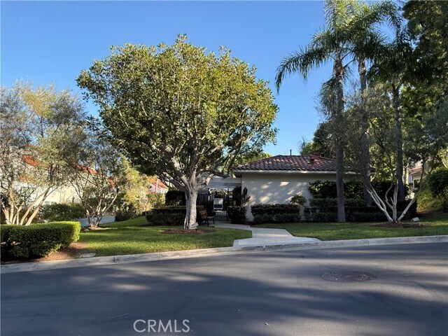 Building Photo - 9 La Quinta