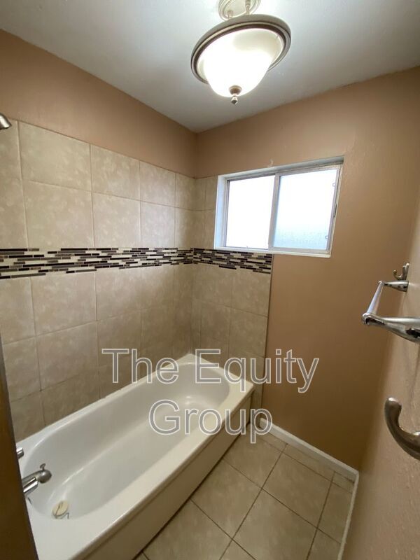 Building Photo - 4327 W School Ave