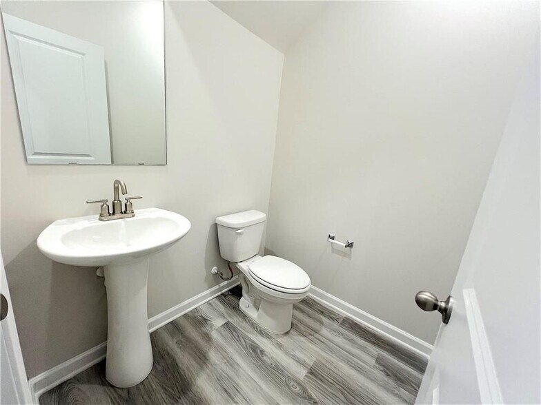 Building Photo - 4113 Oakwood Ter Ct