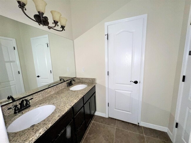 Building Photo - 14529 Smokey Point Dr