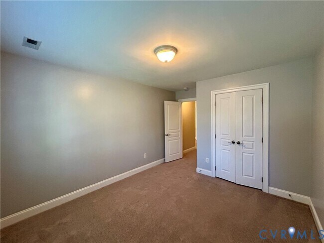 Building Photo - 4700 Jaydee Dr