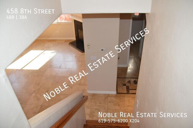 Building Photo - 458 8th St