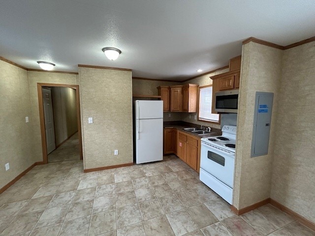 Building Photo - 111 S Cedar Dr