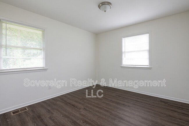 Building Photo - 4107 Cornell Blvd SW