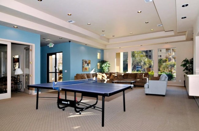 Building Photo - Desirable Black Rock Condo - Quite/Peaceful