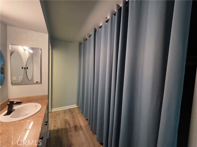 Building Photo - 5525 Canoga Ave