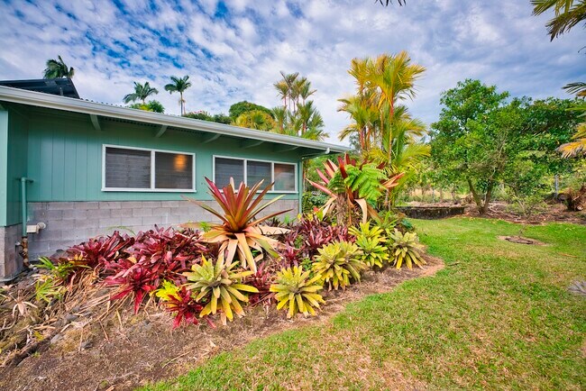 Building Photo - 64 Kaapuni Loop