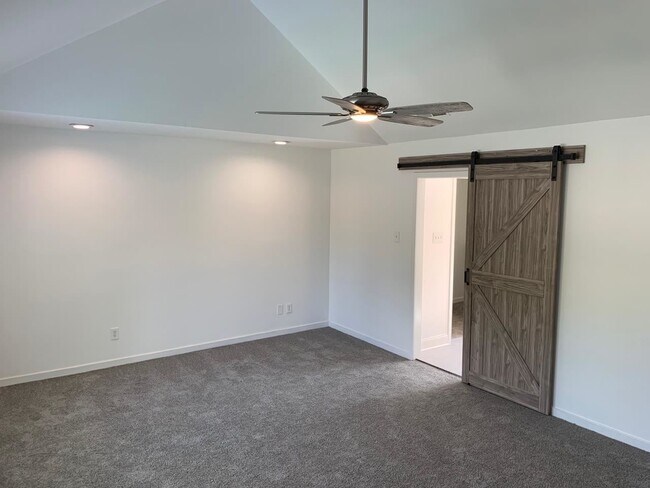 Building Photo - 8935 Enton Cove