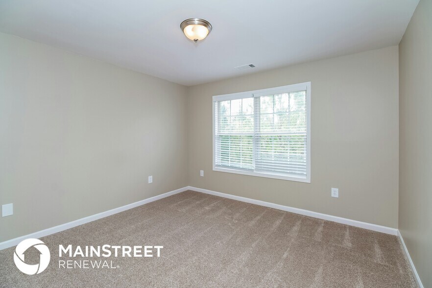 Building Photo - 2905 Hollow Trace Holw