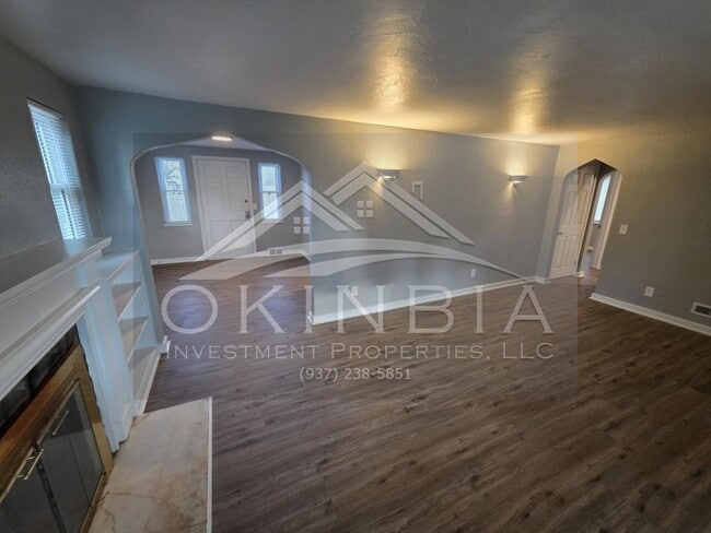 Building Photo - 2540 Catalpa Dr.