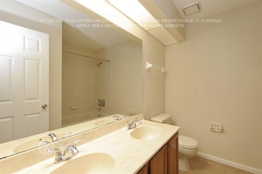 Building Photo - 4008 78th Pl E