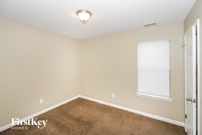 Building Photo - 4308 Rosswood Dr