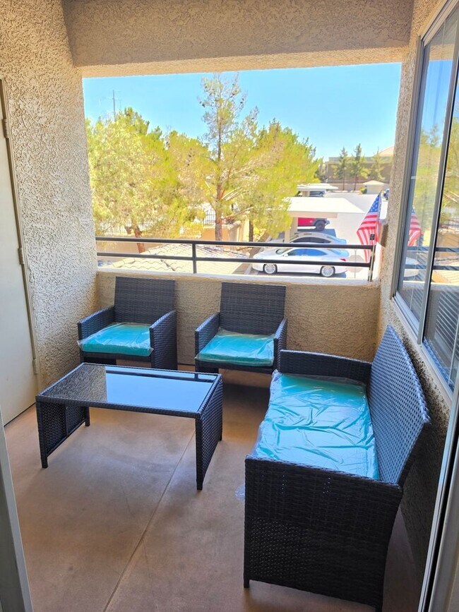 Building Photo - FULLY FURNISHED * 1BED/1BATH CONDO WITH 1 CAR GARAGE IN SOUTHWEST LAS VEGAS