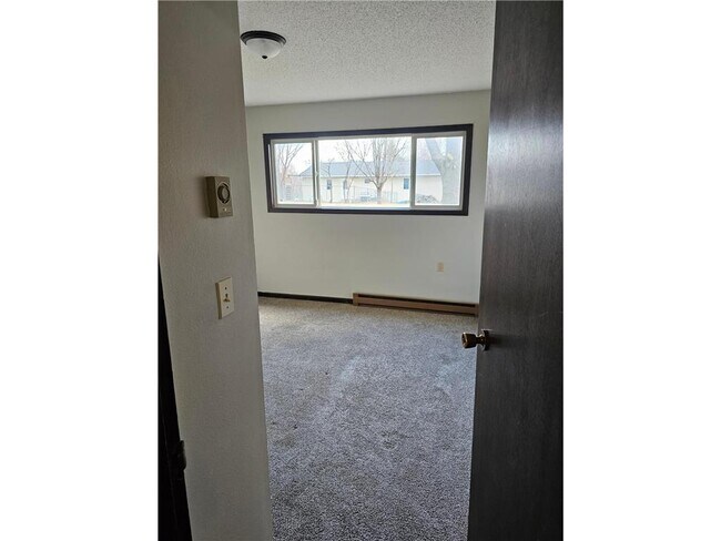 Building Photo - 808 Hills Ave