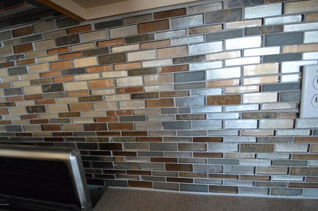 Building Photo - COMING SOON!! 5 bed 3 bath, 3000 + SFT with pool in Carino Estates, Chandler