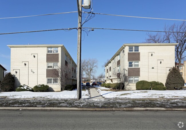 Building Photo - 1034 S York Rd
