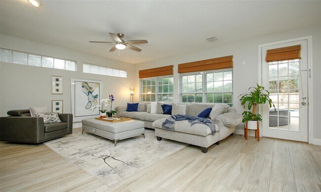 Building Photo - 98 N Cochrans Green Cir